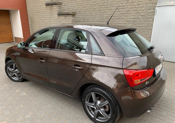 Audi A1 cena 43900 przebieg: 88000, rok produkcji 2012 z Szczecin małe 326